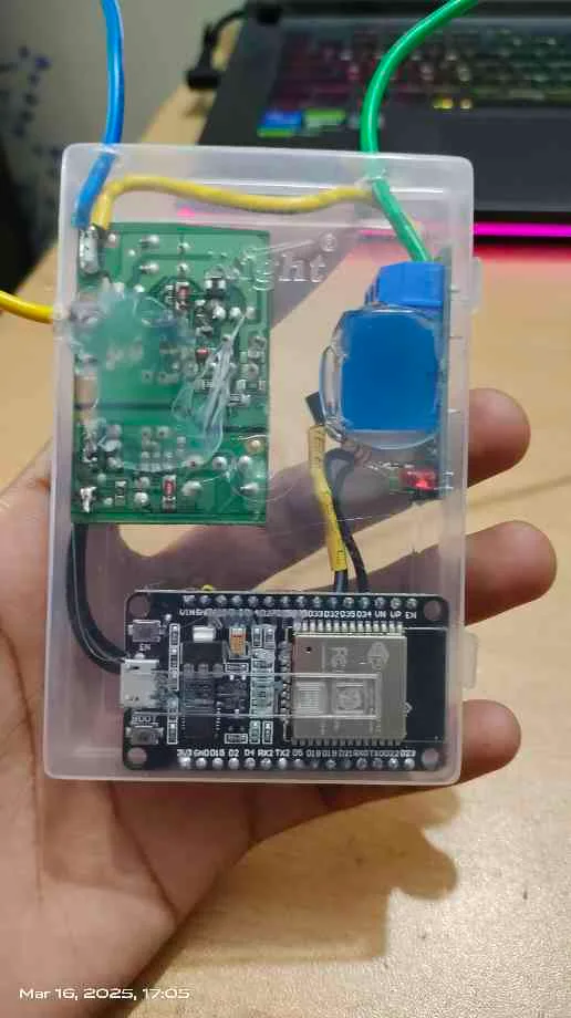 ESP 32 single channel wifi switch.