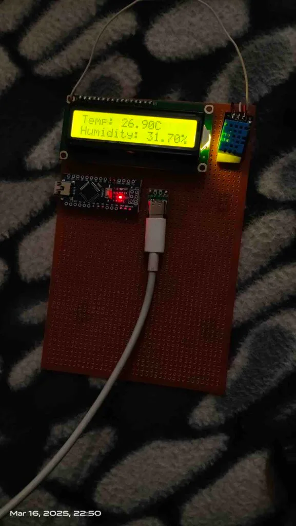Display Temperature and Humidity on an LCD Using DHT11 and Arduino