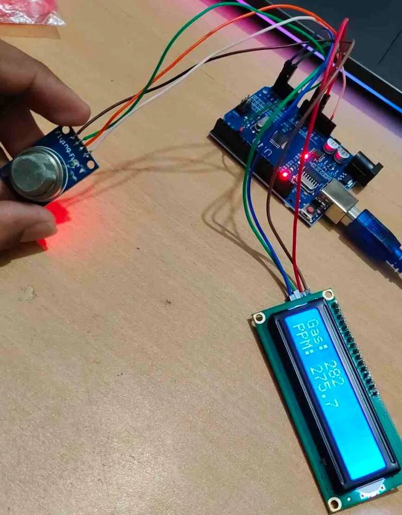 Interfacing MQ-2 Gas Sensor with Arduino and 16×2 LCD (I2C)
